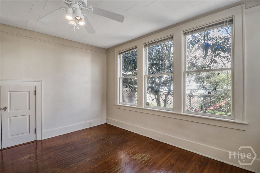 210 E 48th Street