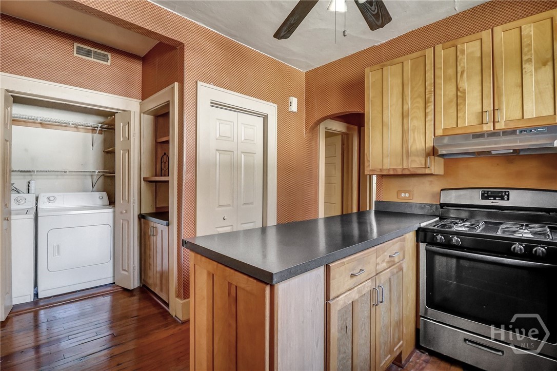 210 E 48th Street