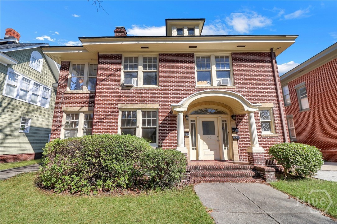 210 E 48th Street