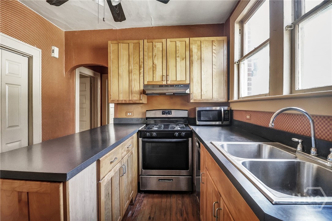 210 E 48th Street