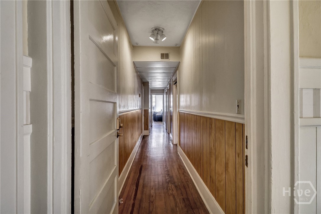 210 E 48th Street