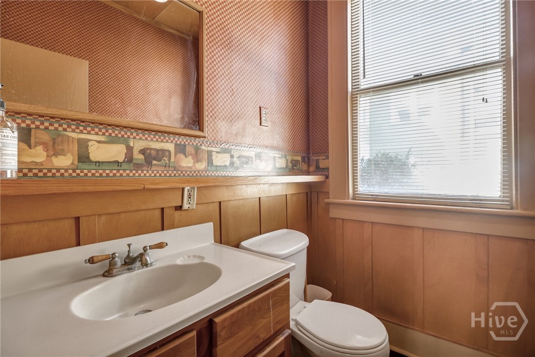 210 E 48th Street