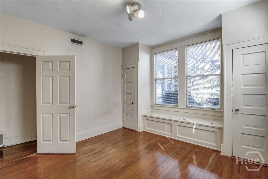 210 E 48th Street