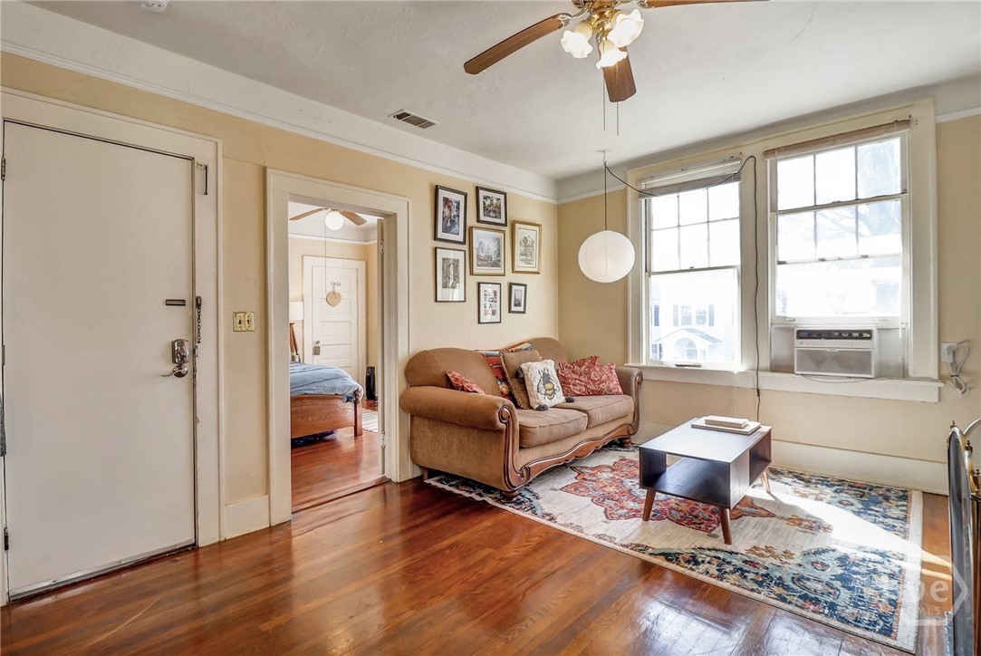 210 E 48th Street