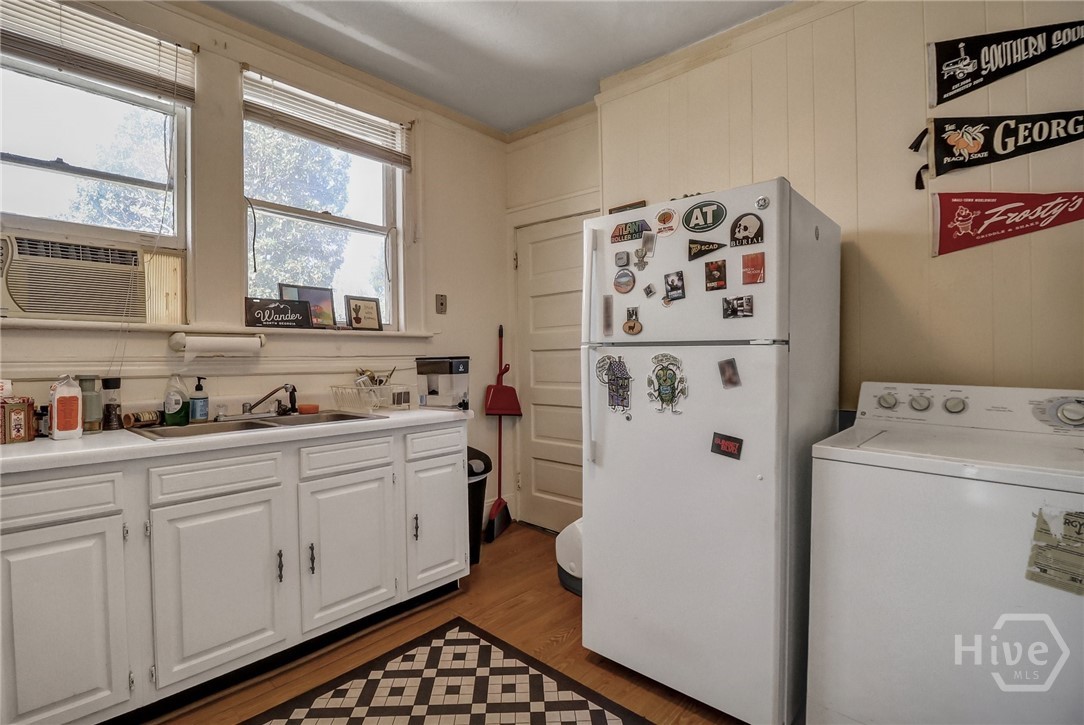 210 E 48th Street