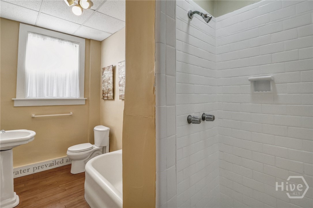 210 E 48th Street