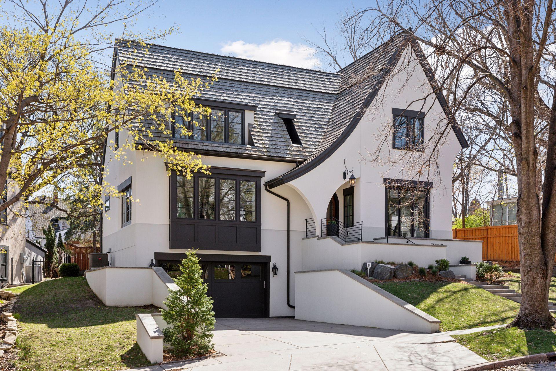 700 Osceola Avenue