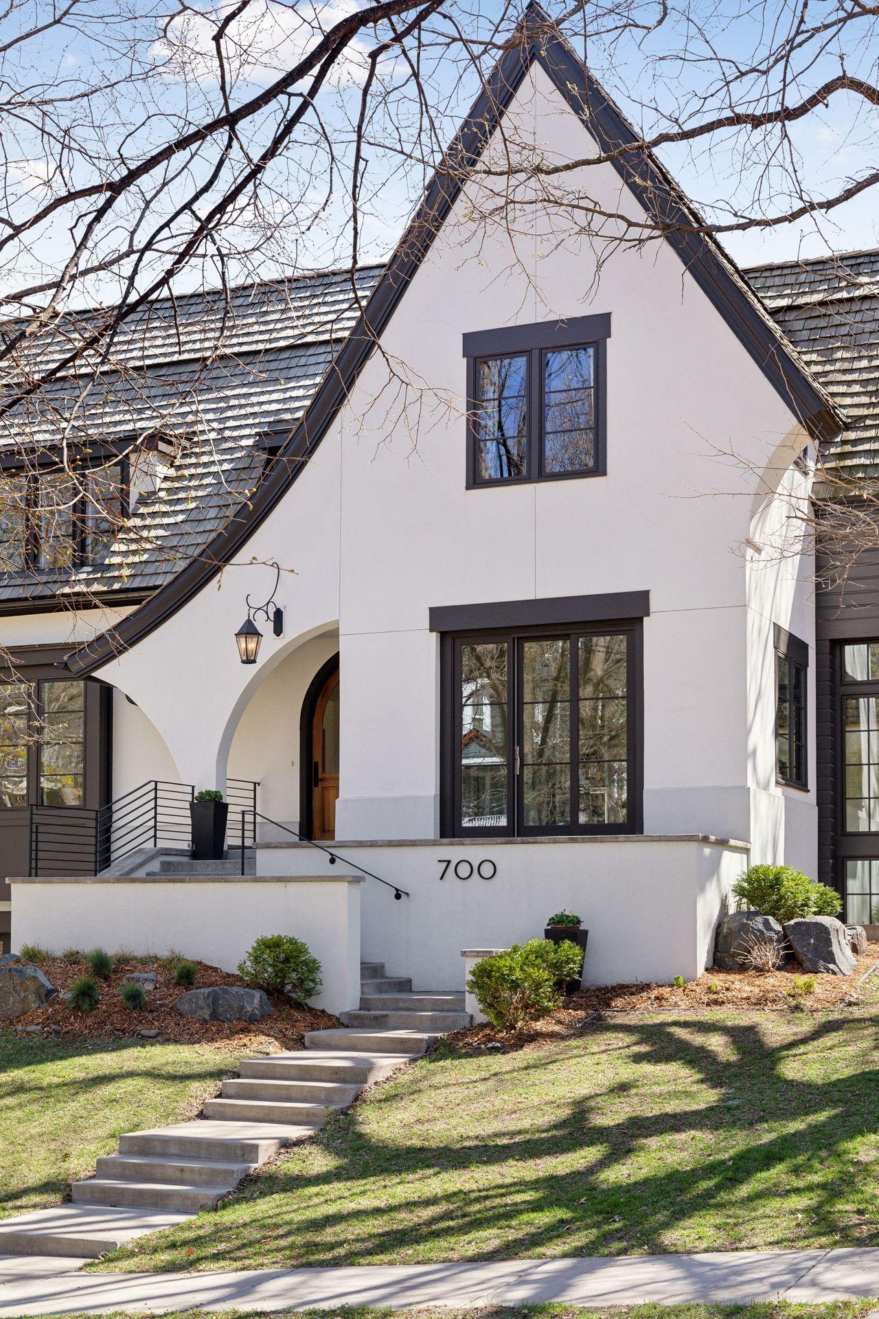 700 Osceola Avenue