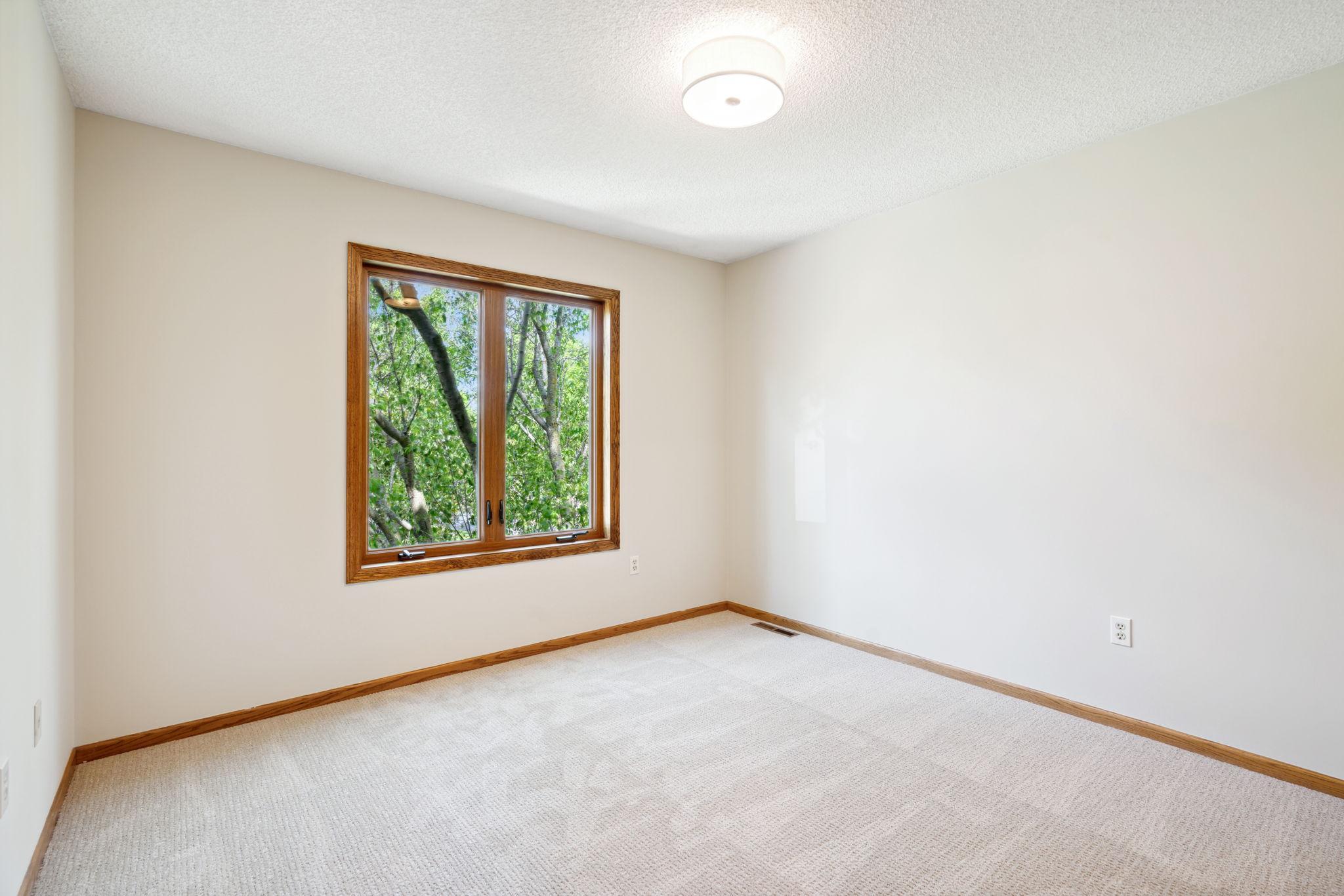 1443 Fallbrook Lane