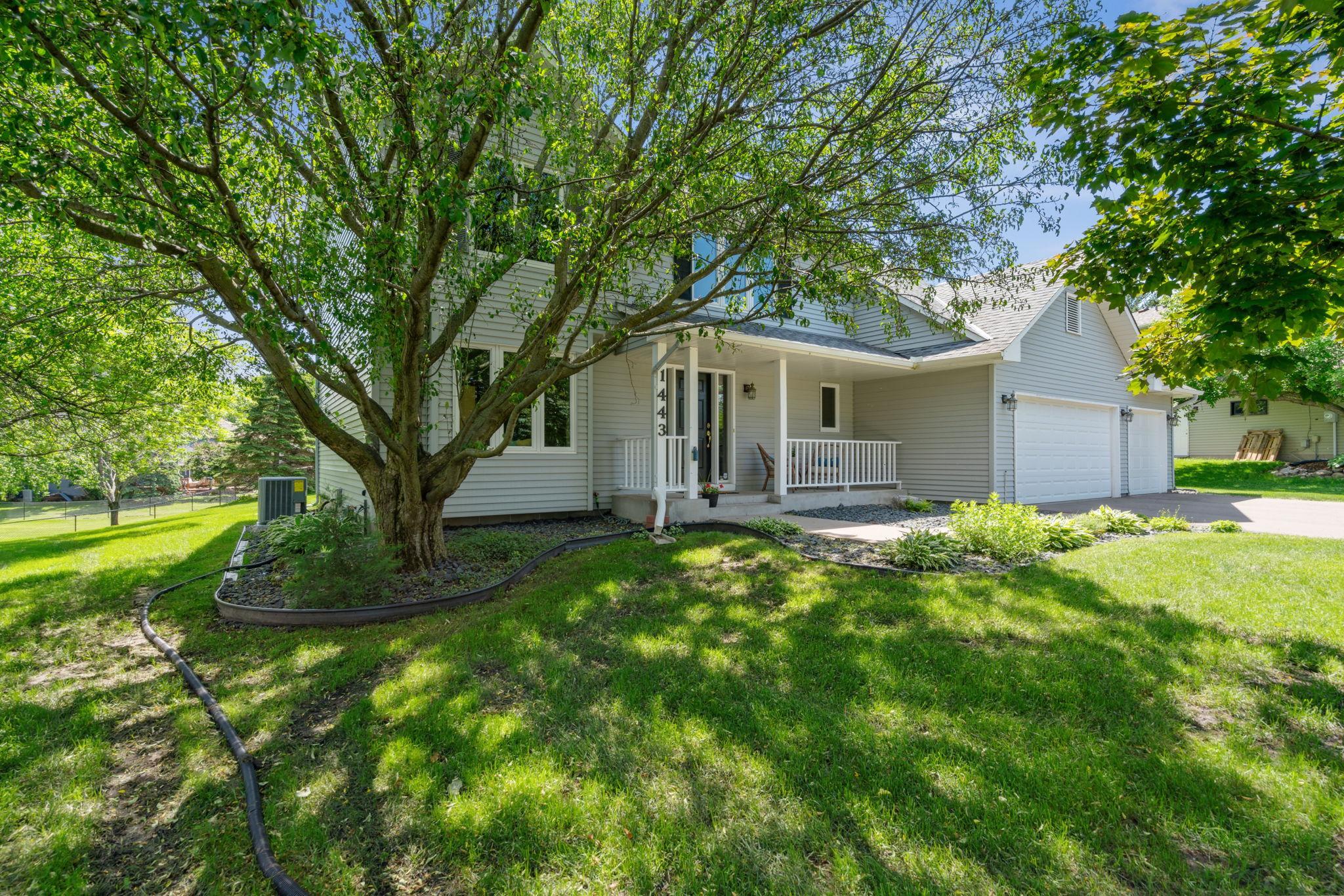 1443 Fallbrook Lane