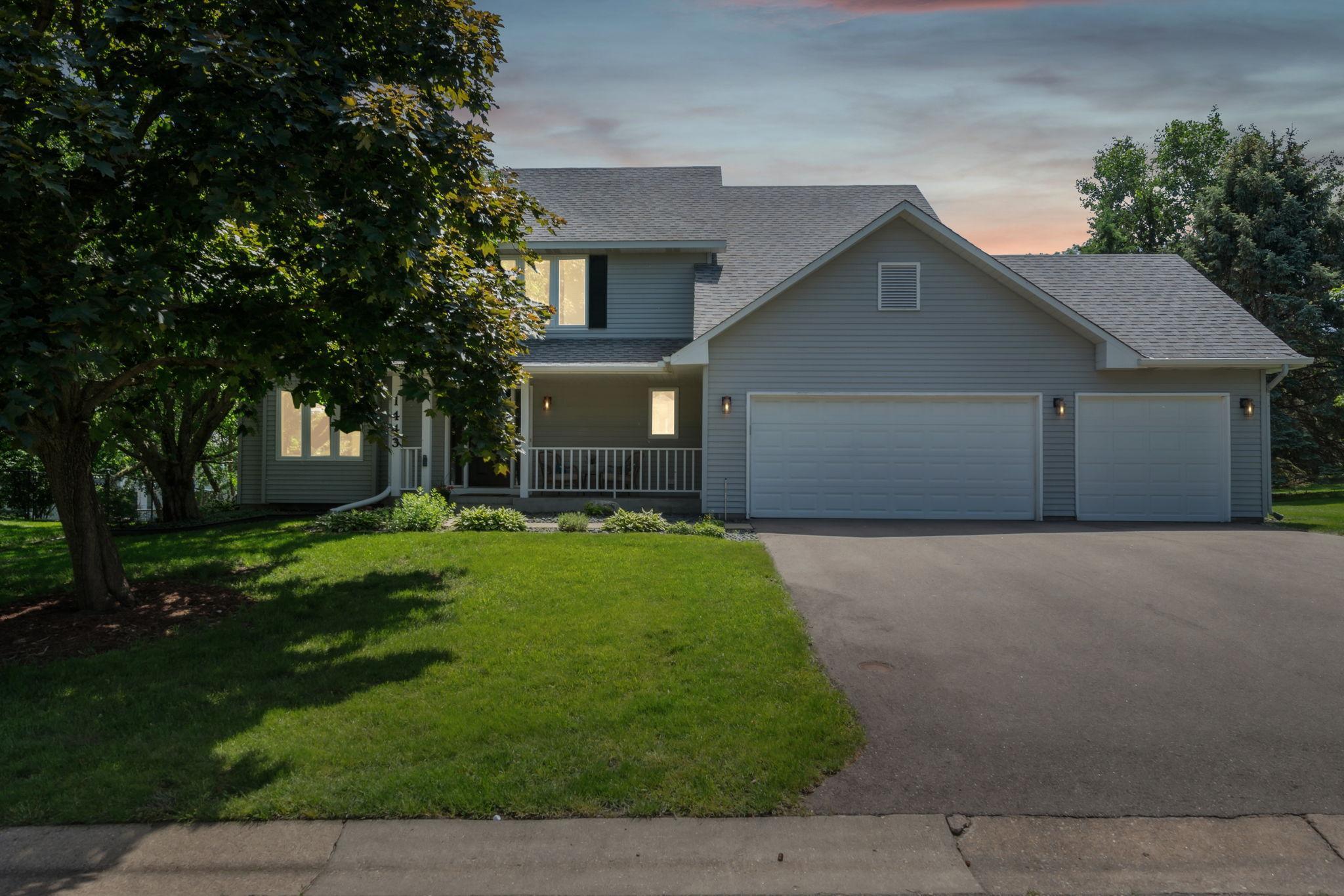 1443 Fallbrook Lane