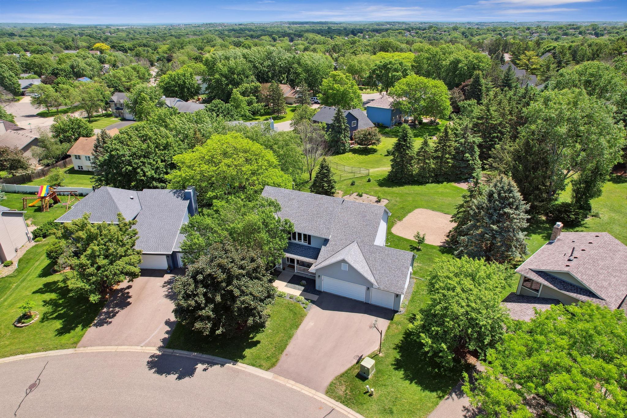 1443 Fallbrook Lane