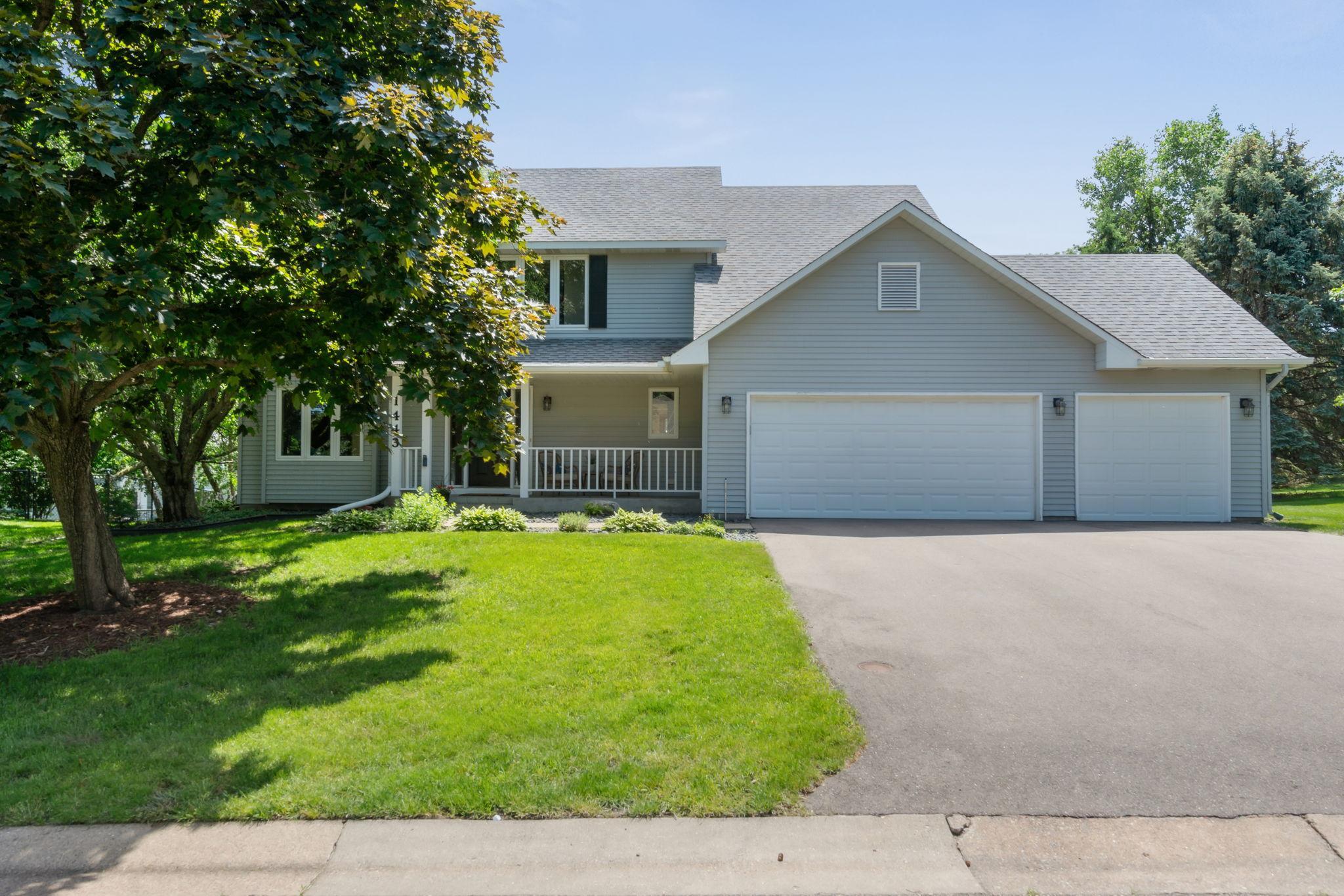 1443 Fallbrook Lane
