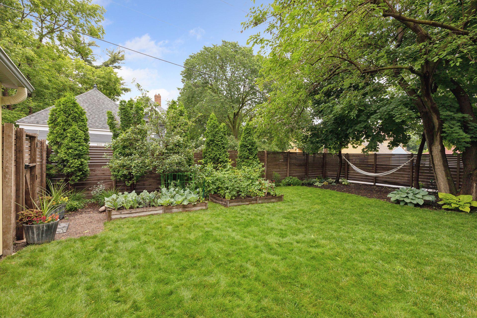 807 Ashland Avenue
