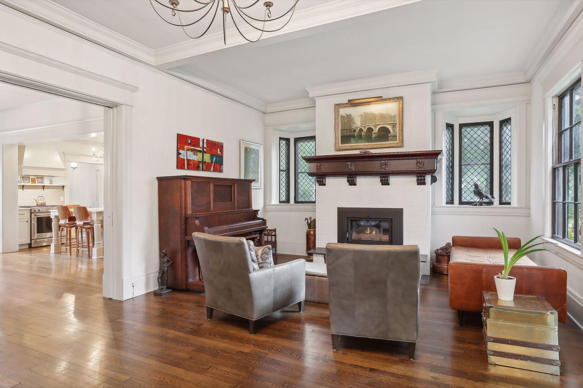 807 Ashland Avenue