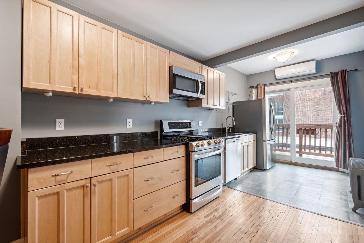 1828 Clinton Avenue Unit: 4