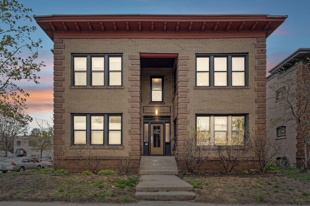 1828 Clinton Avenue Unit: 4