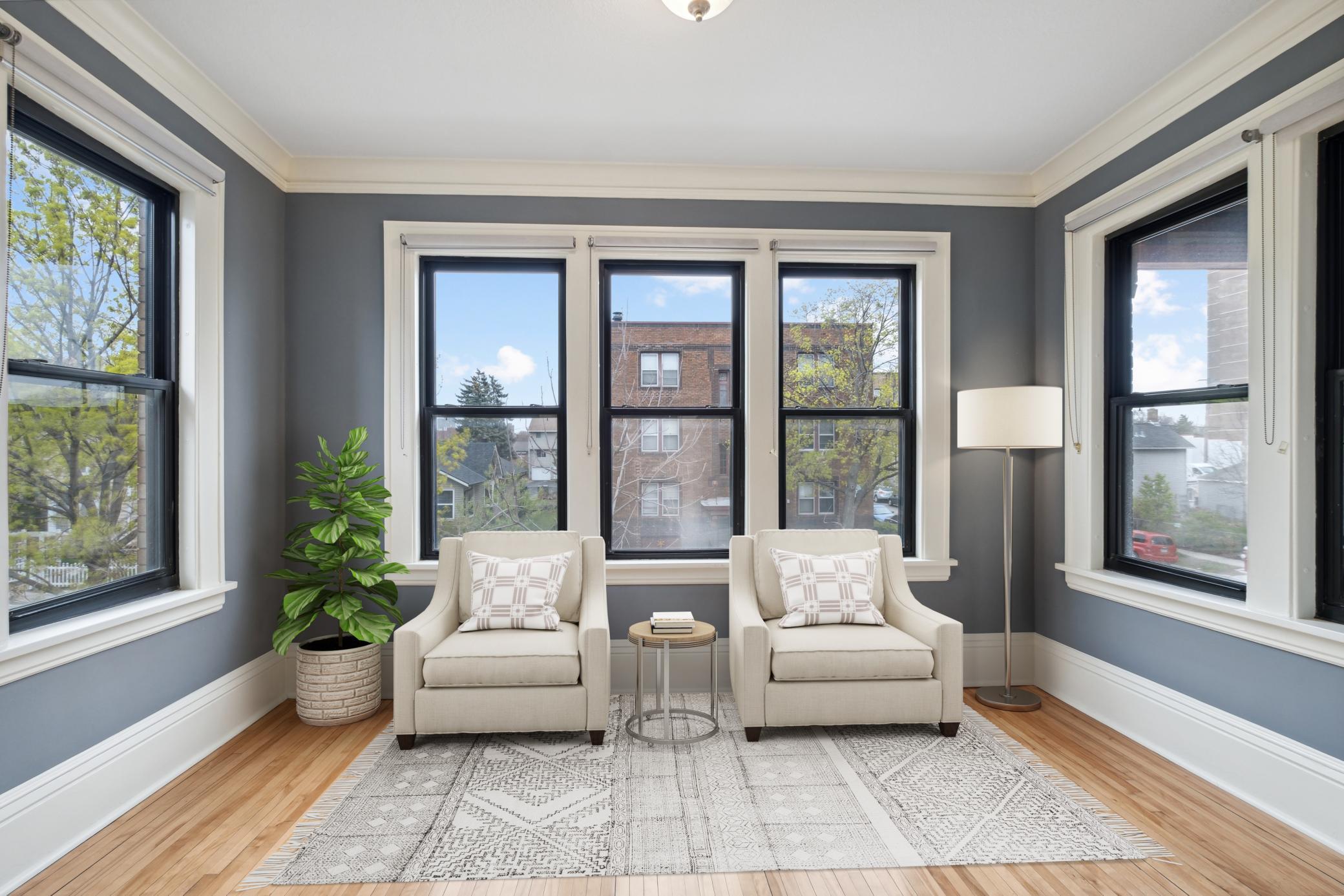 1828 Clinton Avenue Unit: 4