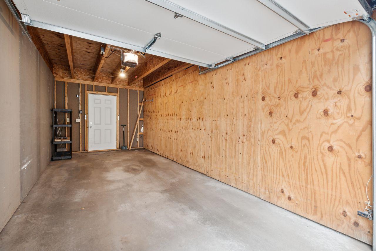 1828 Clinton Avenue Unit: 4