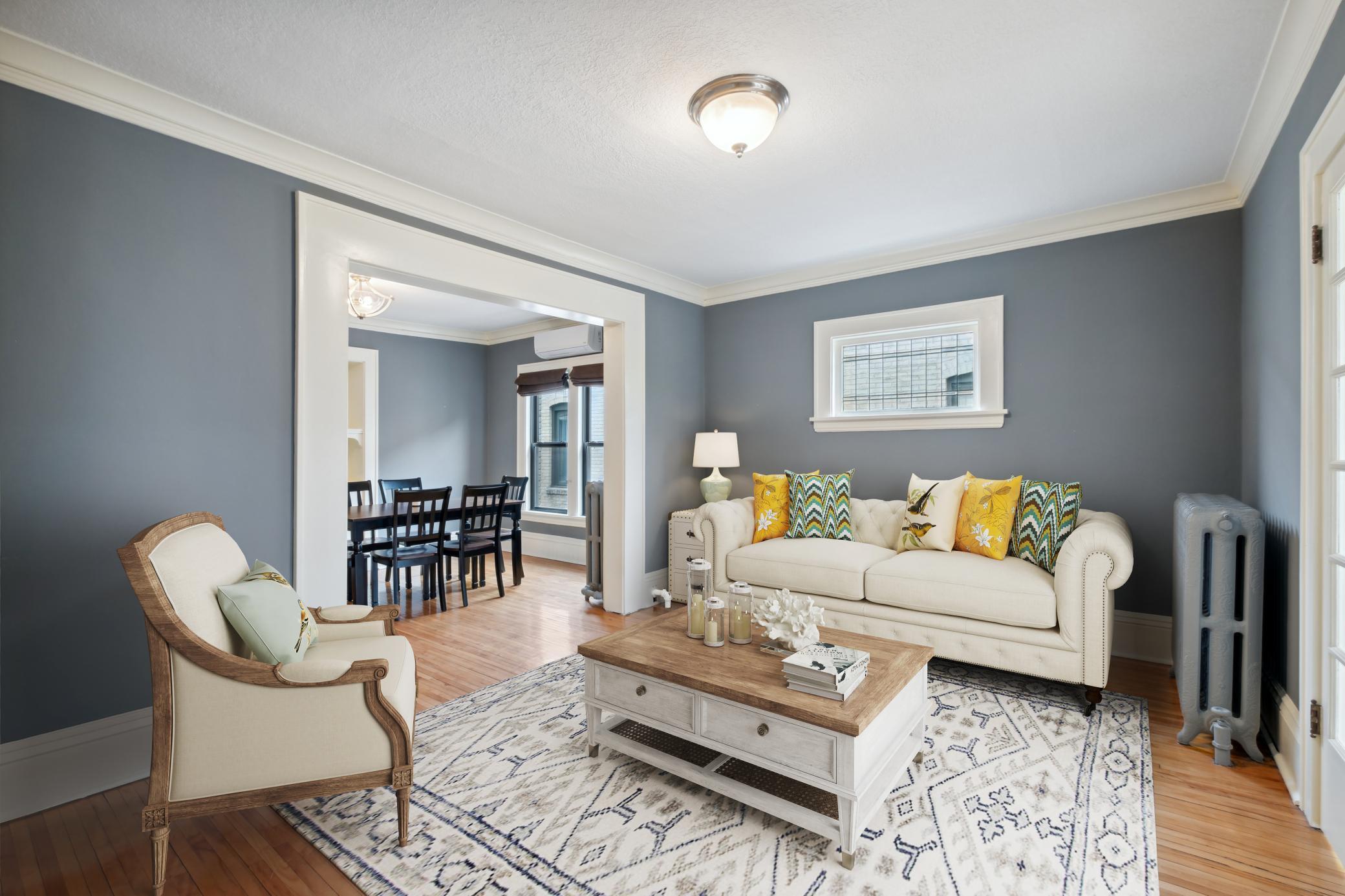 1828 Clinton Avenue Unit: 4