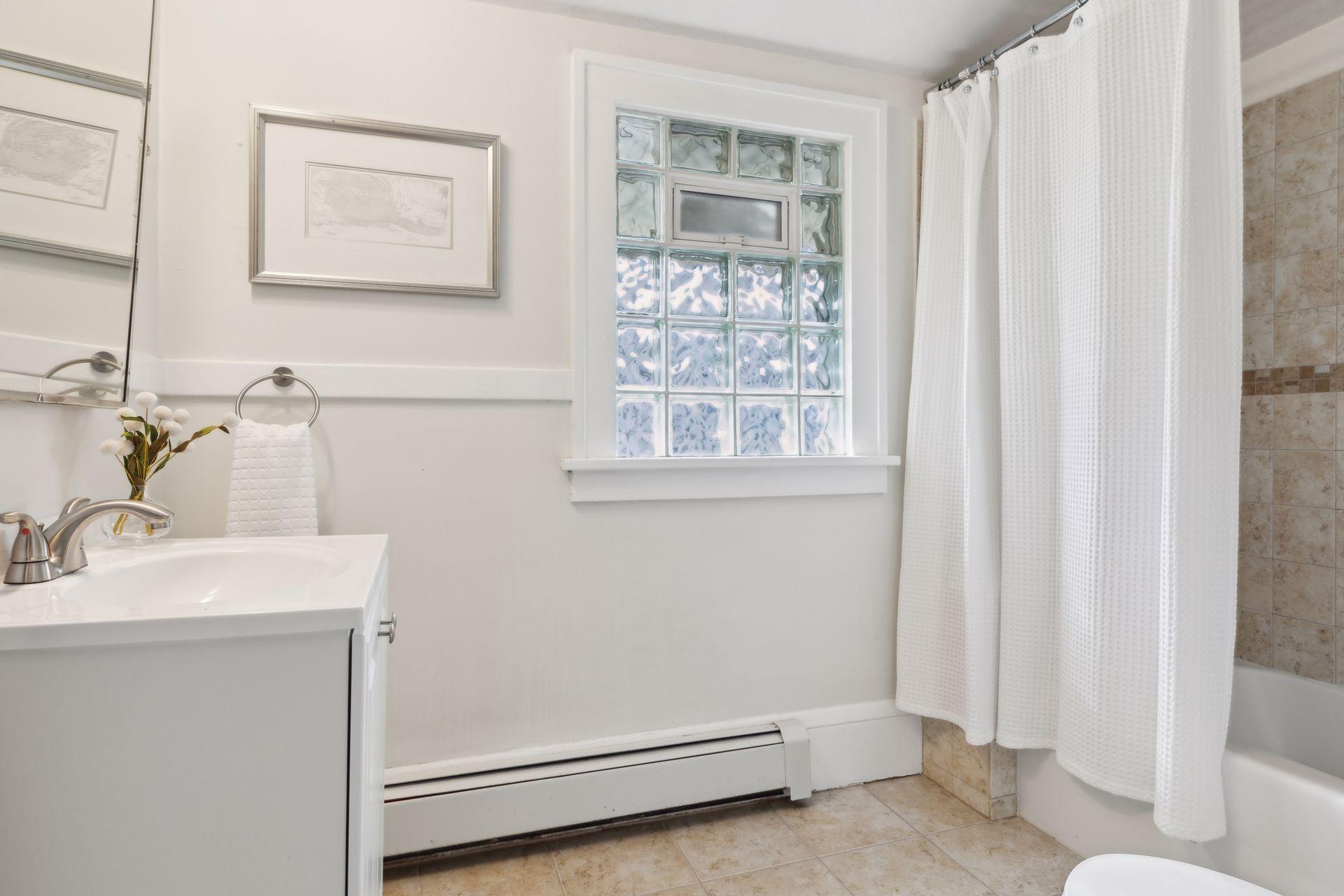 810 W 39th Street