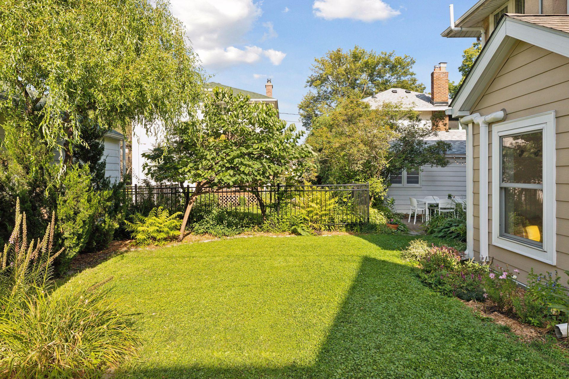 810 W 39th Street