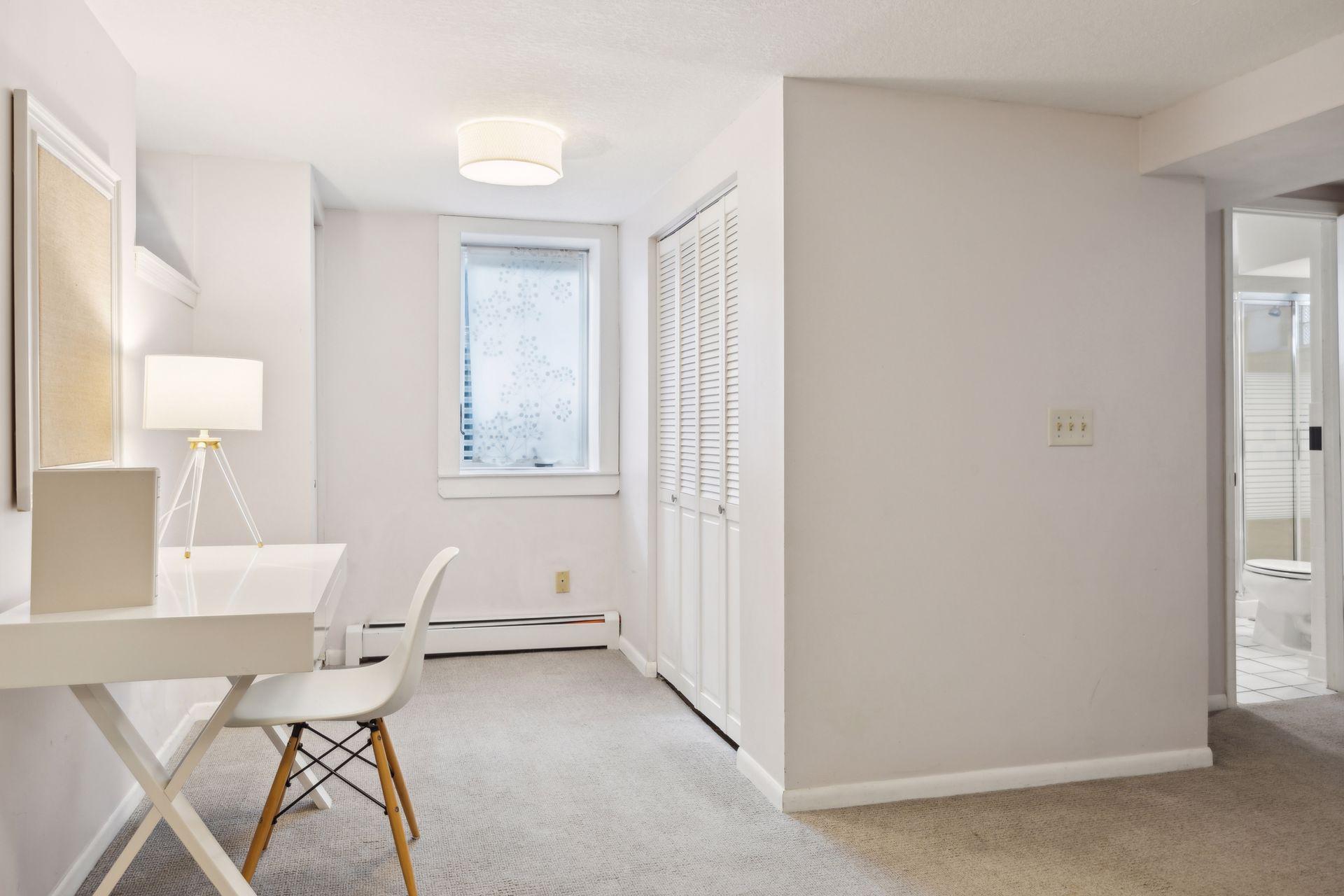 810 W 39th Street