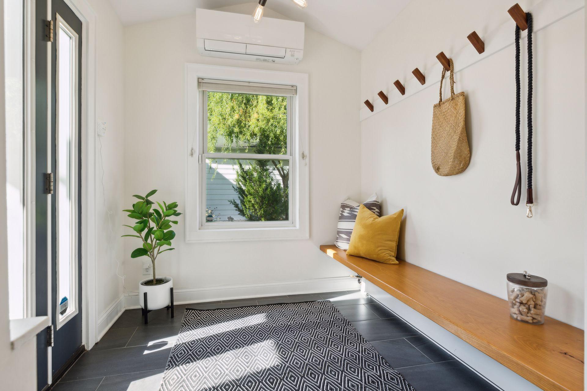 810 W 39th Street