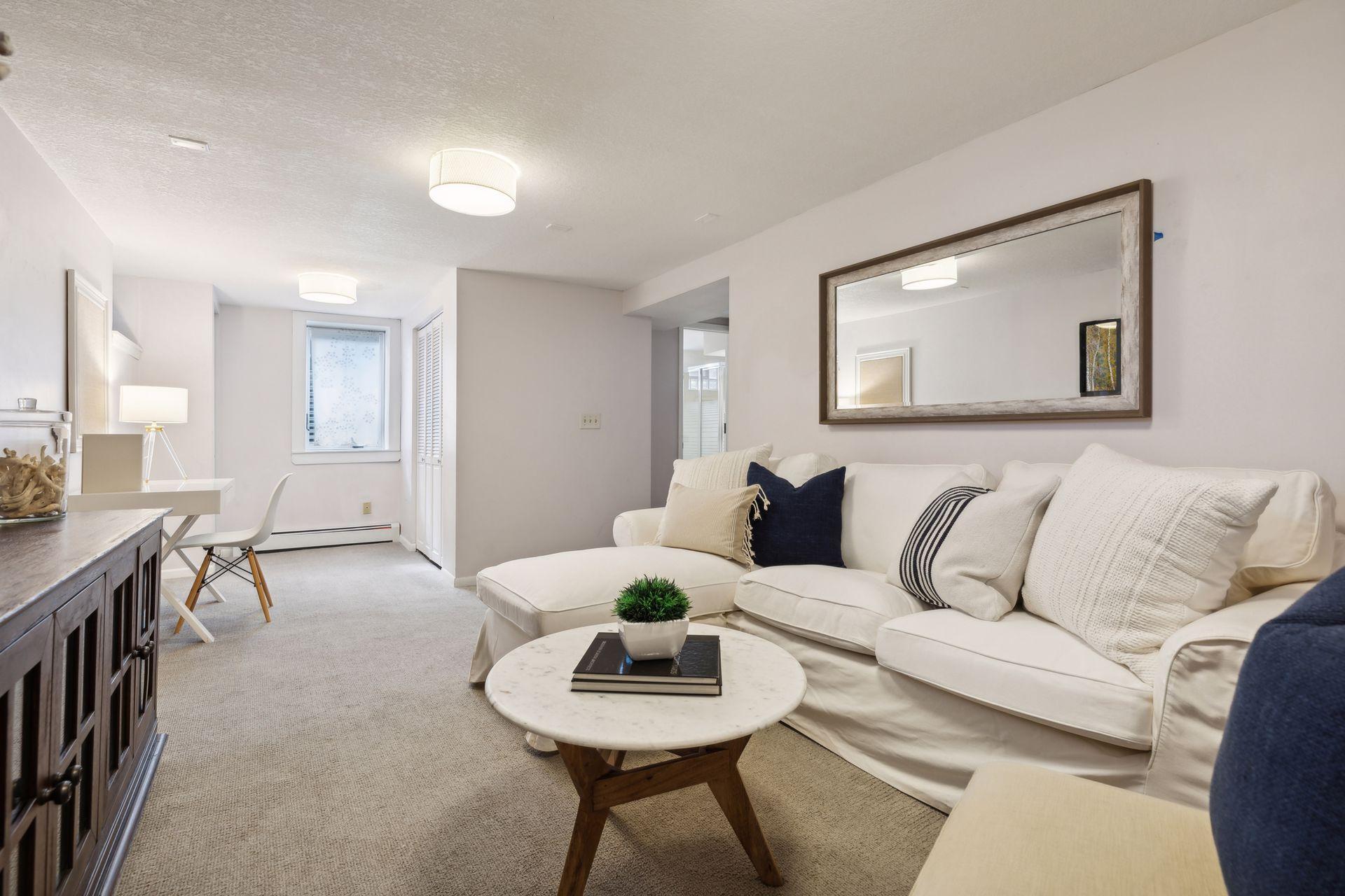 810 W 39th Street