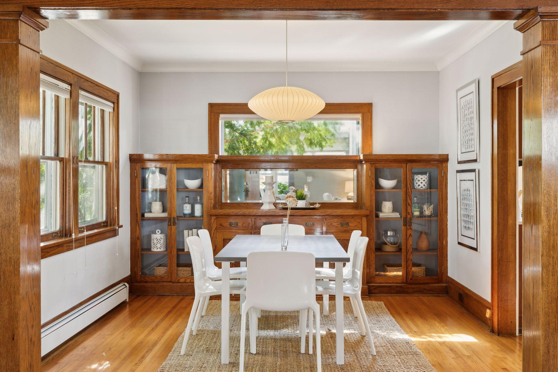 810 W 39th Street