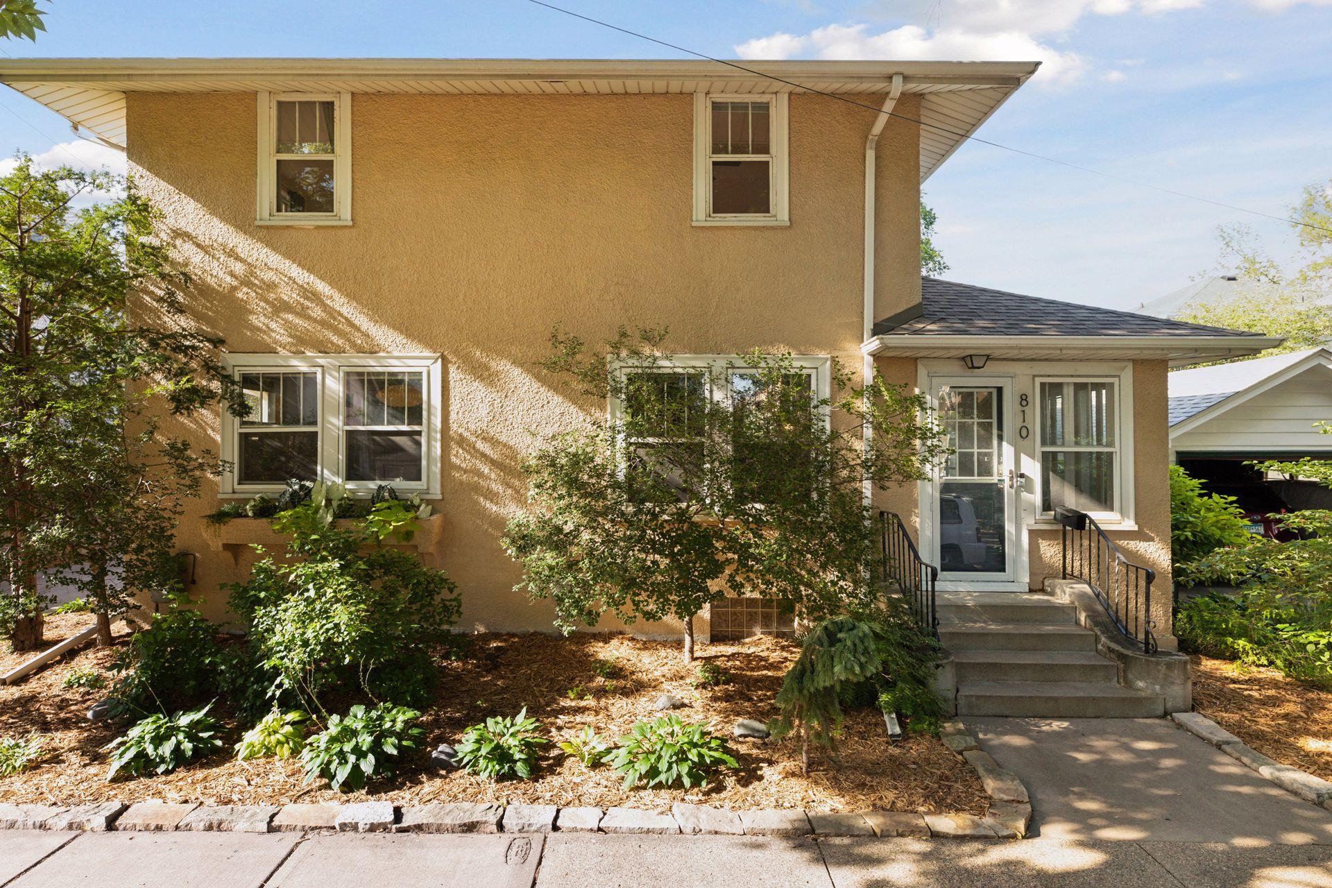 810 W 39th Street
