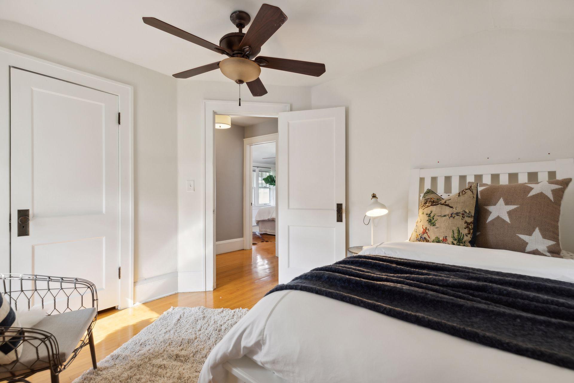 810 W 39th Street