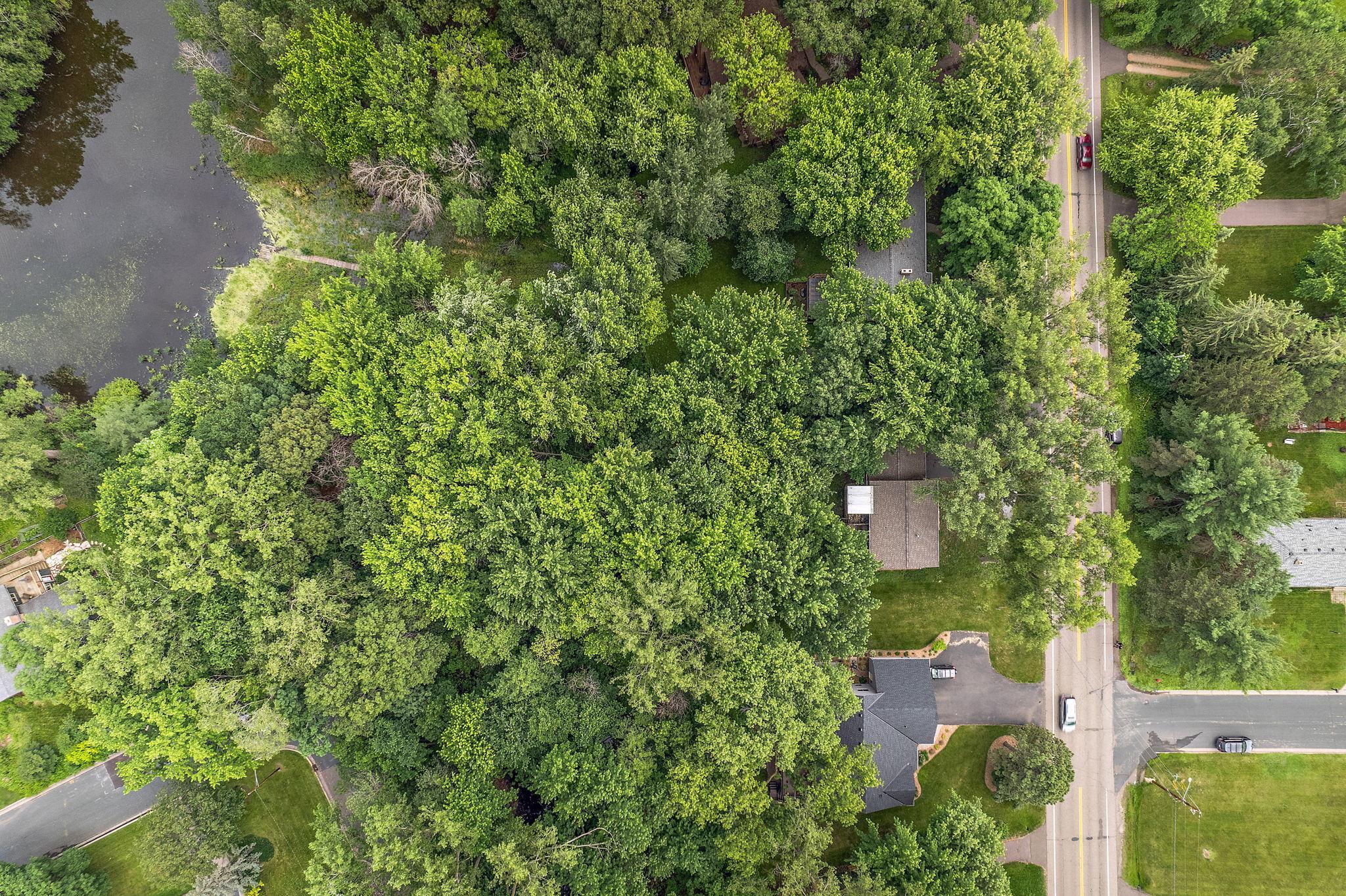 3251 Victoria Street N