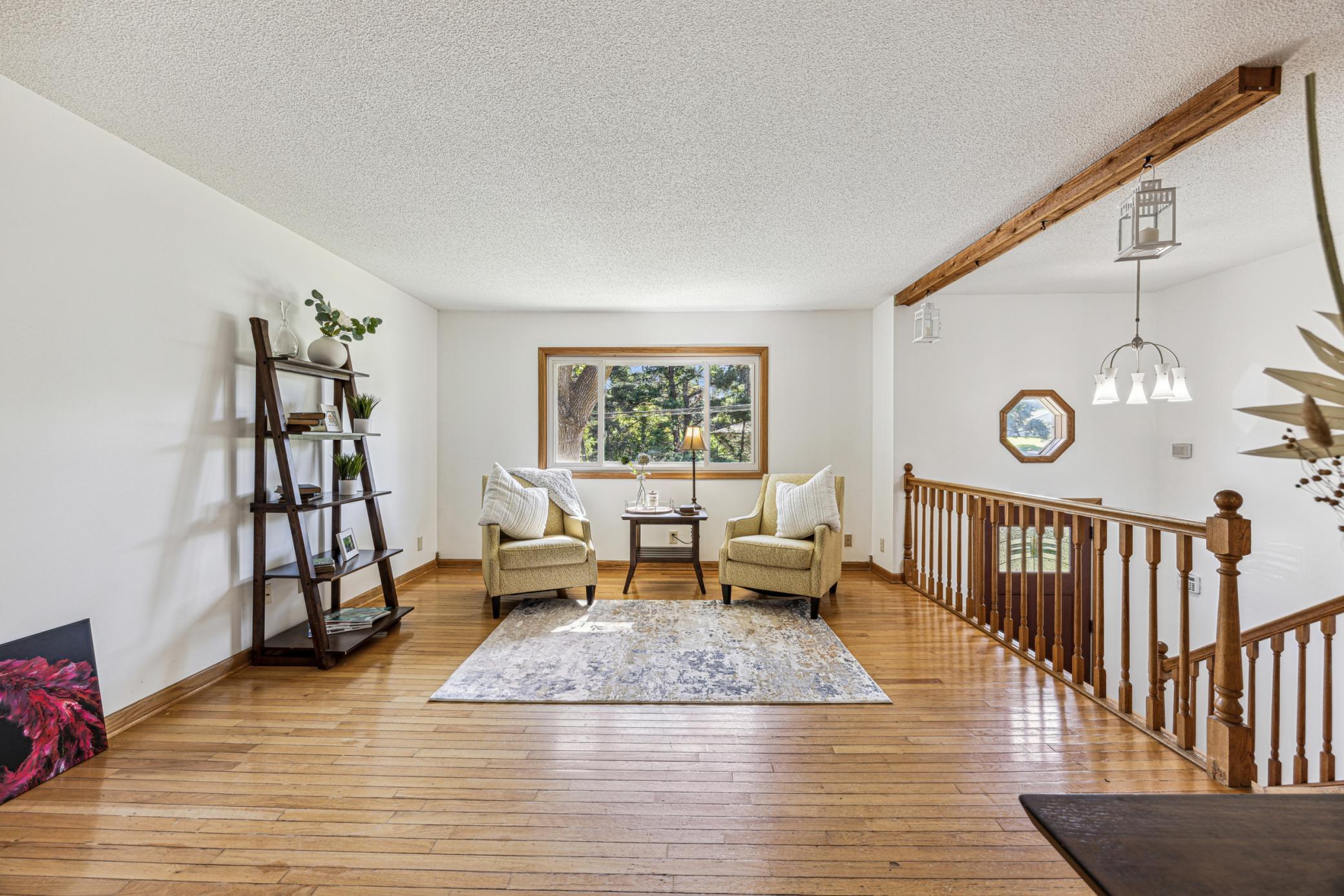 3251 Victoria Street N