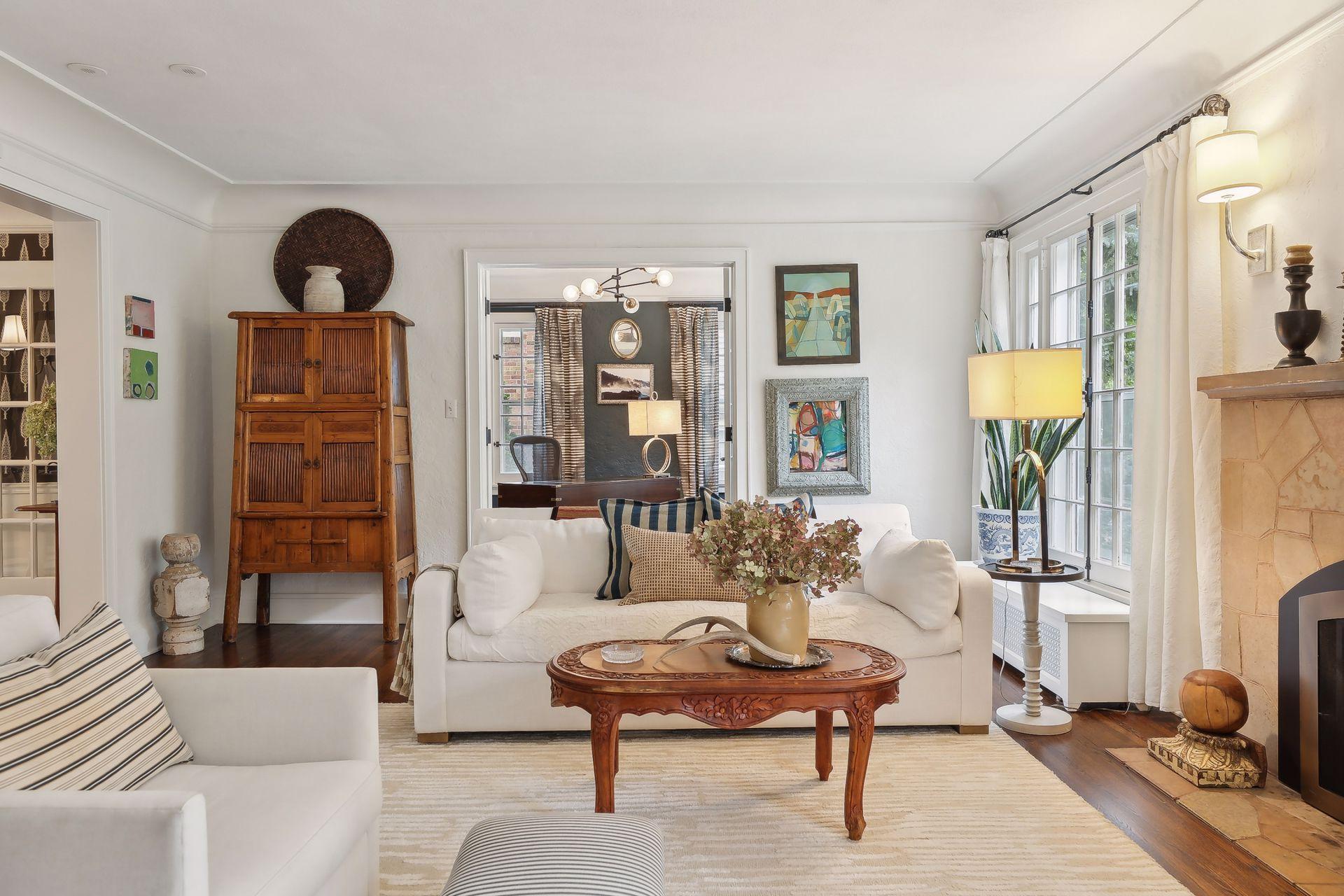 1798 Pinehurst Avenue