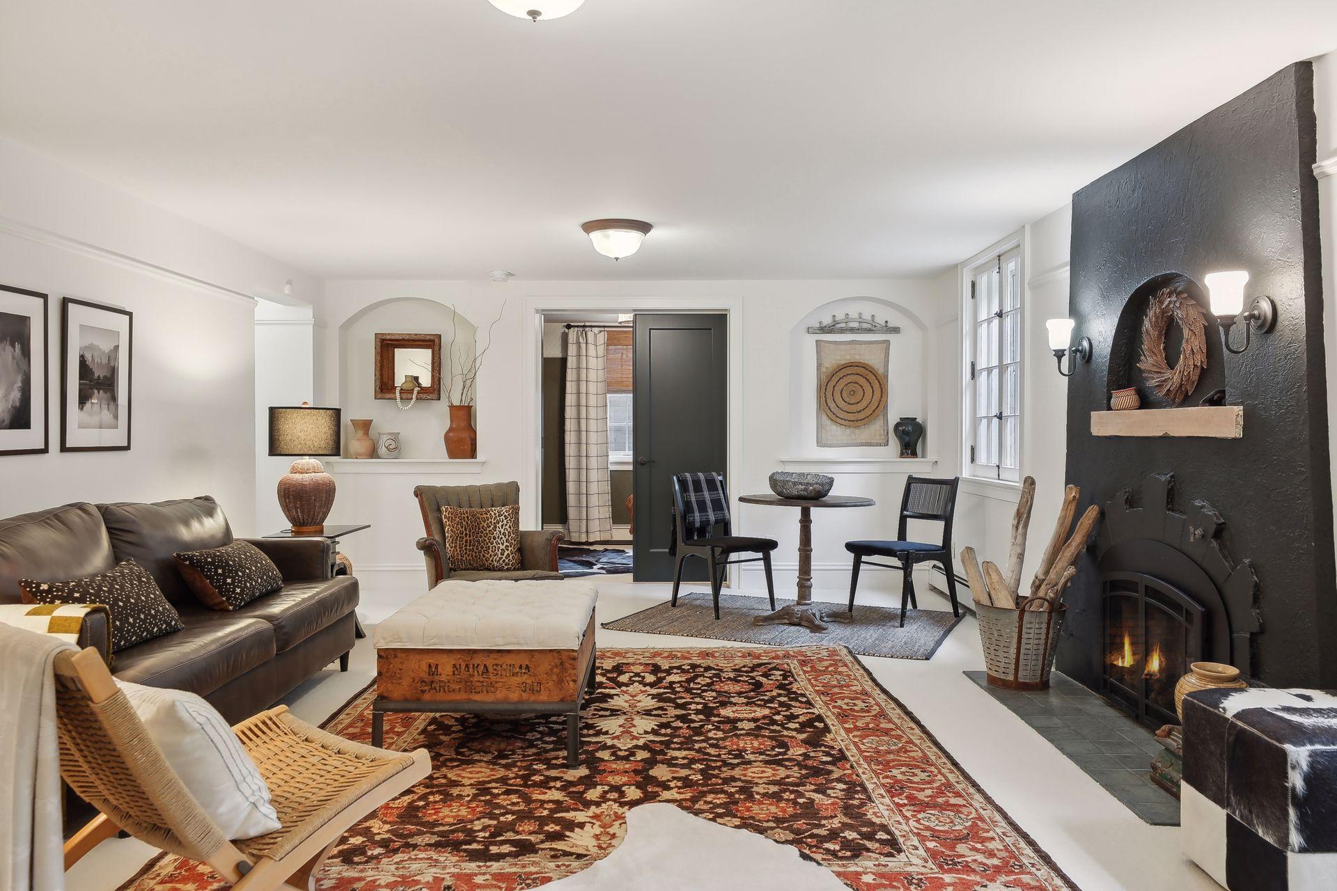 1798 Pinehurst Avenue