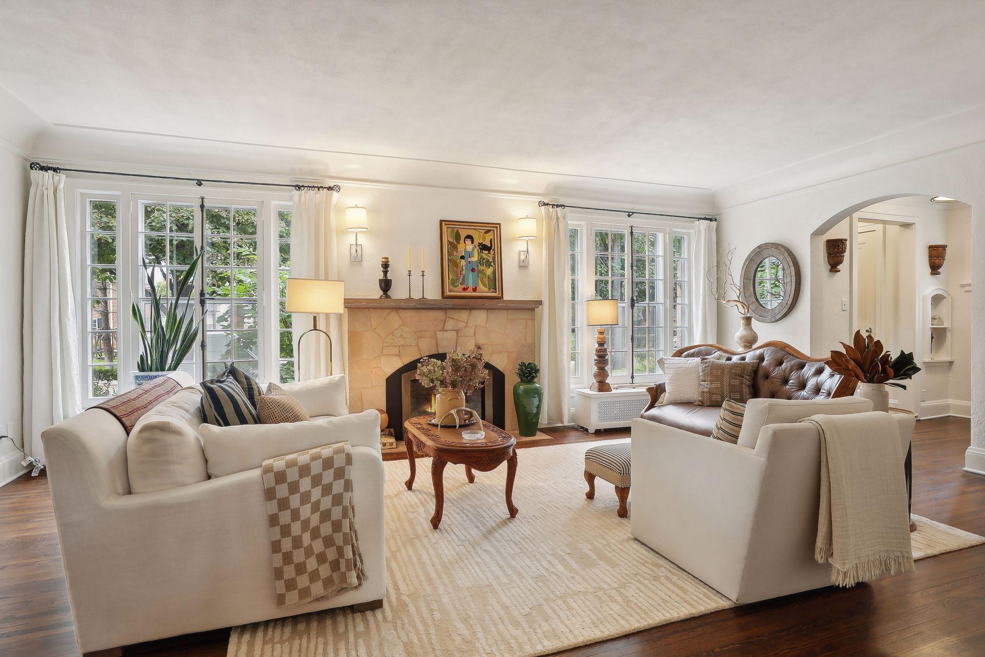 1798 Pinehurst Avenue