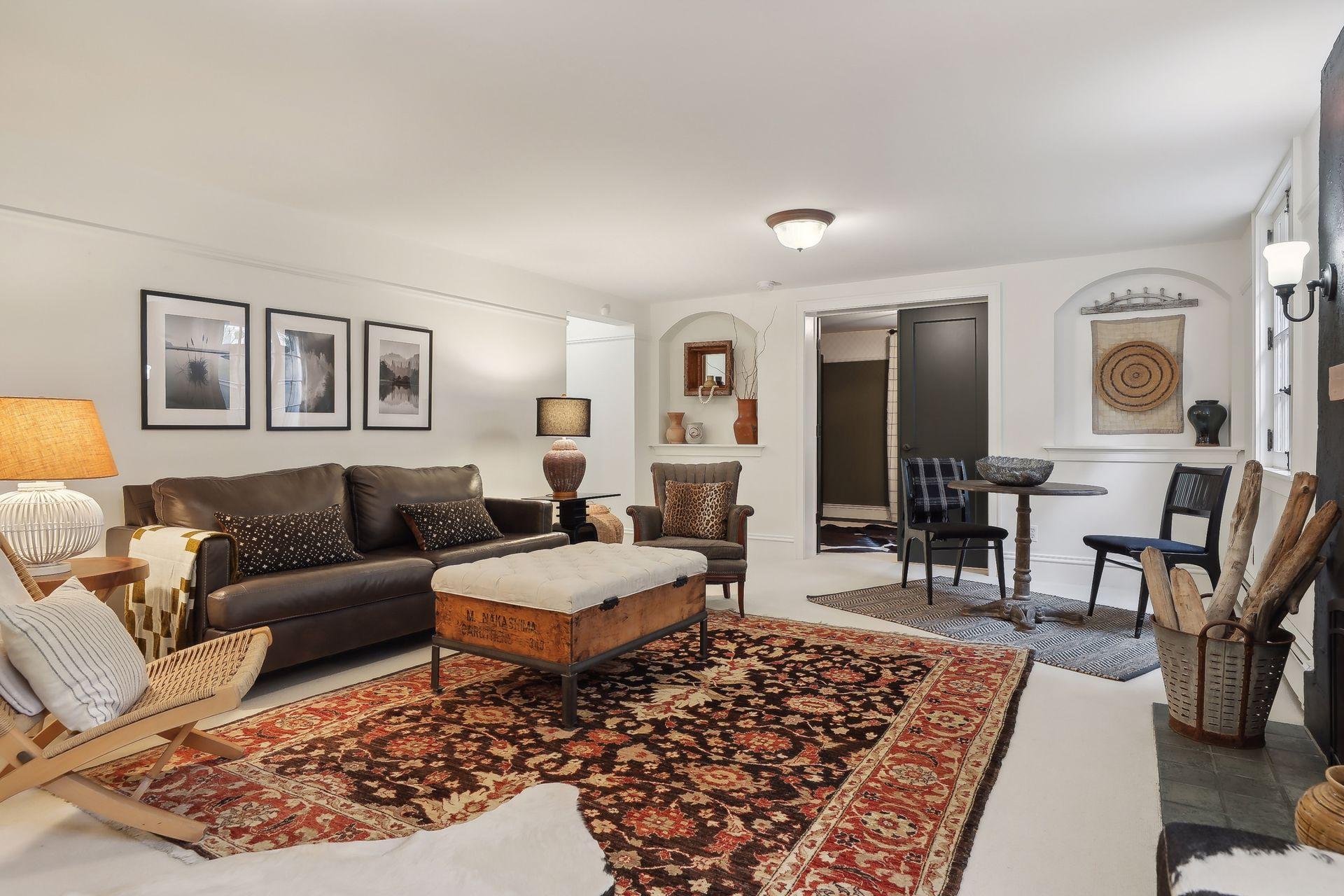 1798 Pinehurst Avenue