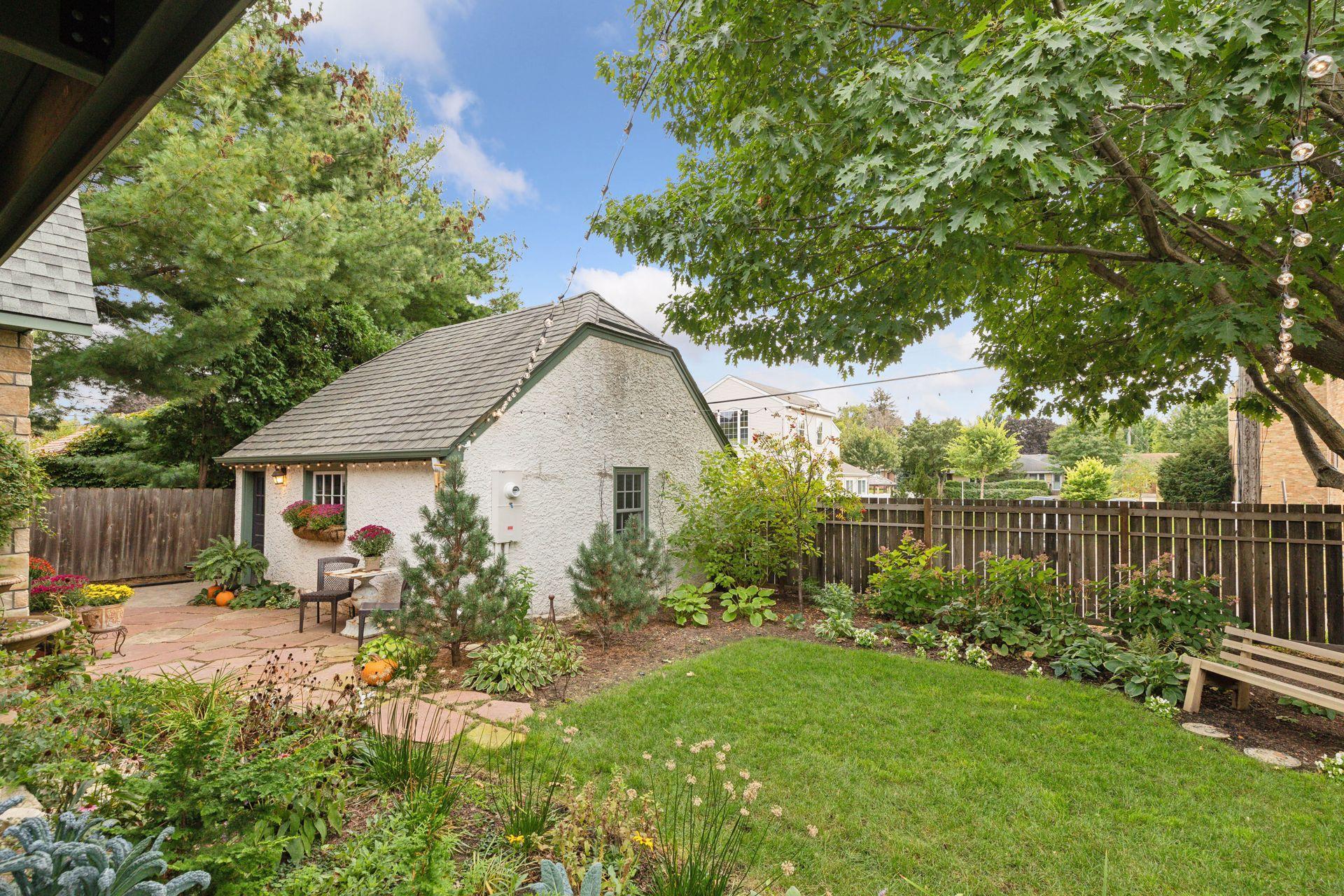 1798 Pinehurst Avenue