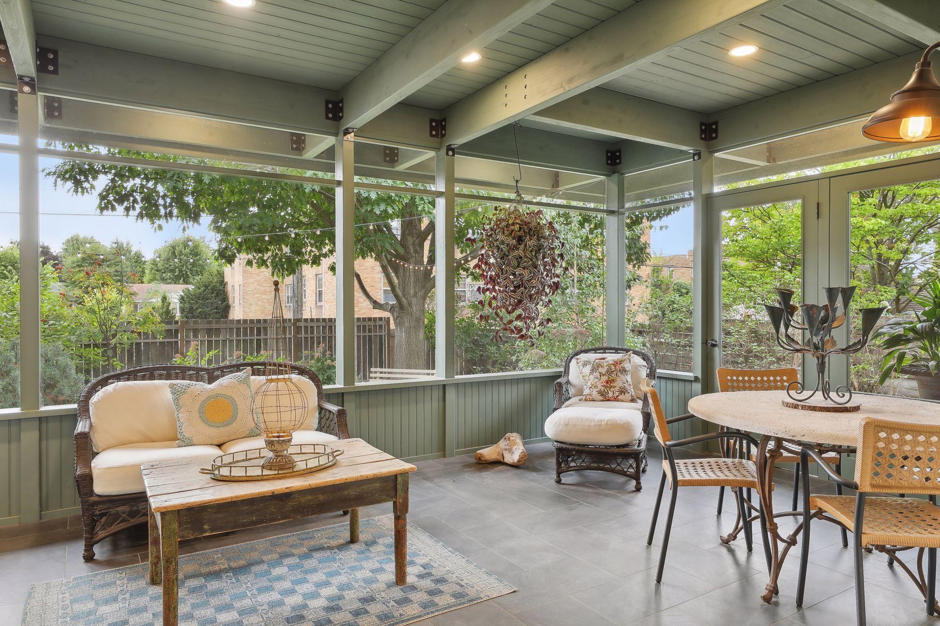 1798 Pinehurst Avenue