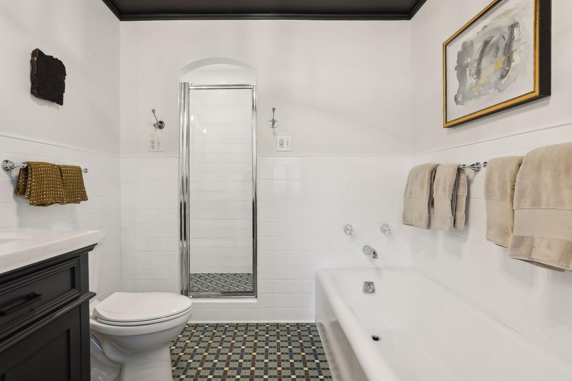 1798 Pinehurst Avenue