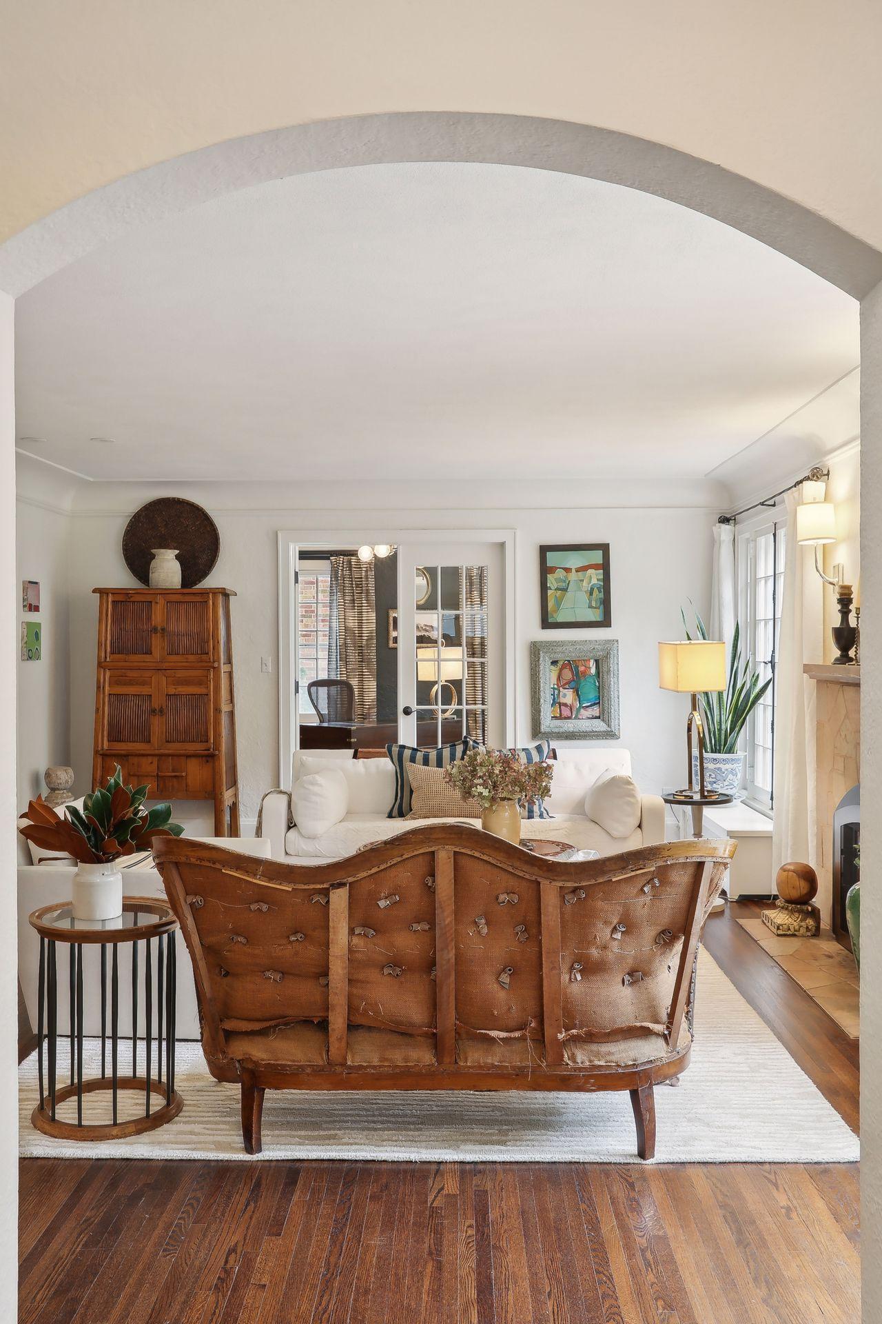 1798 Pinehurst Avenue