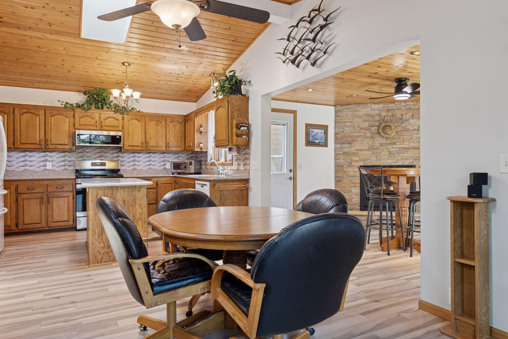 11027 Xylon Avenue N