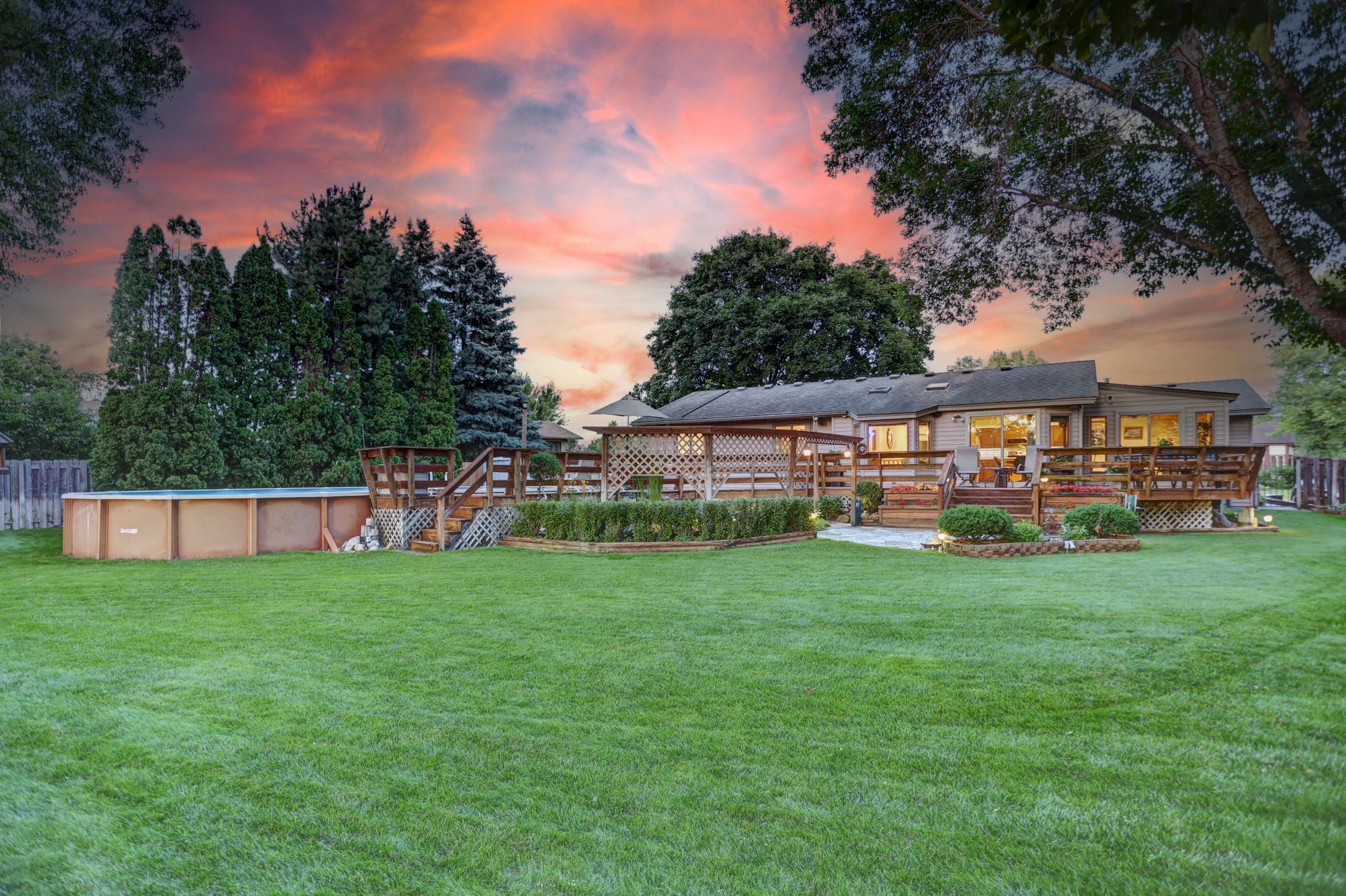 11027 Xylon Avenue N