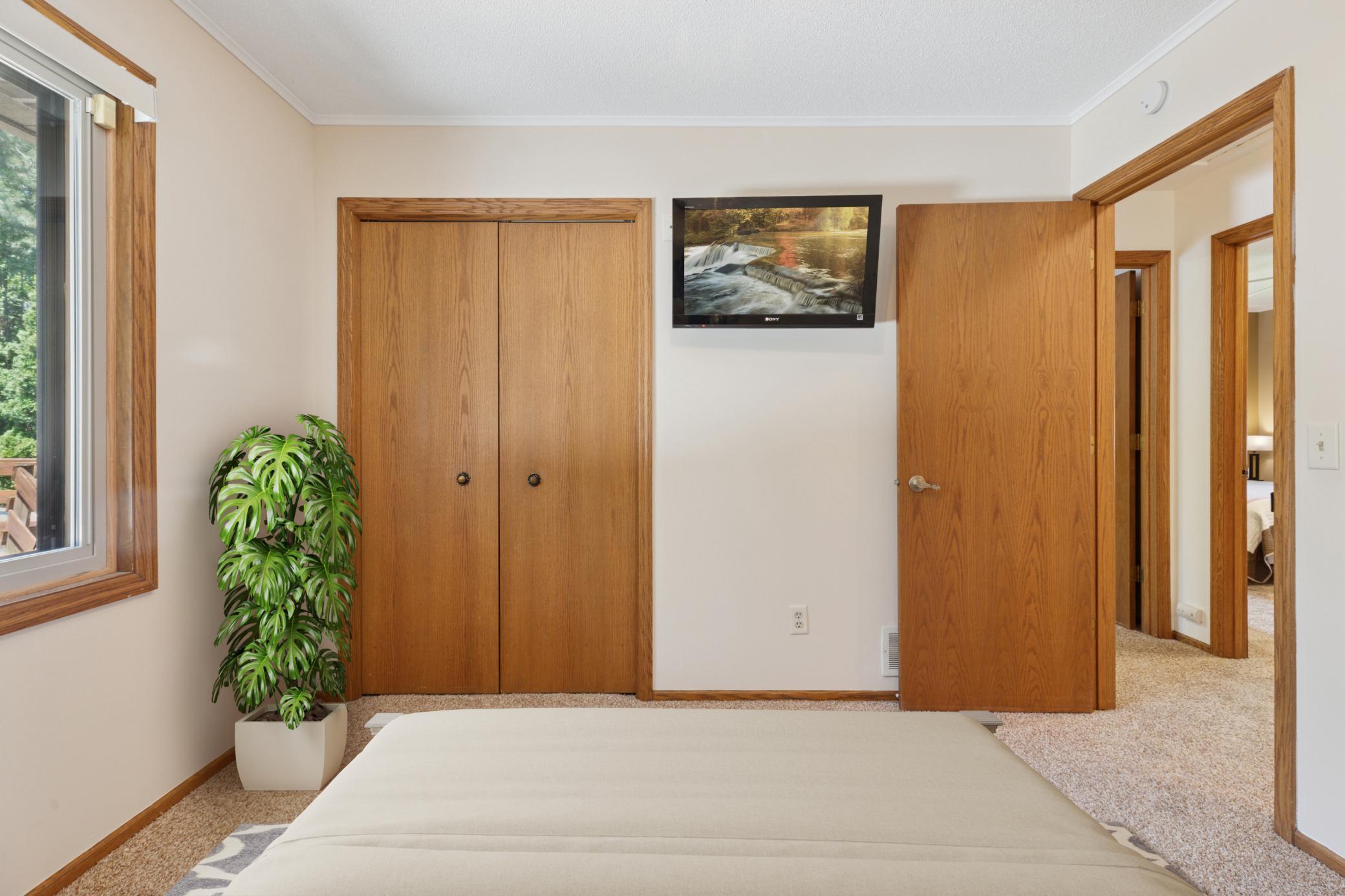 11027 Xylon Avenue N