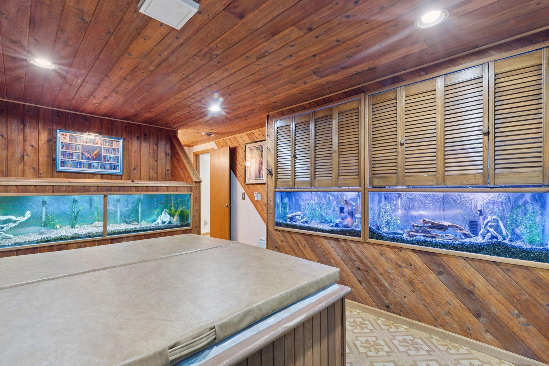 11027 Xylon Avenue N