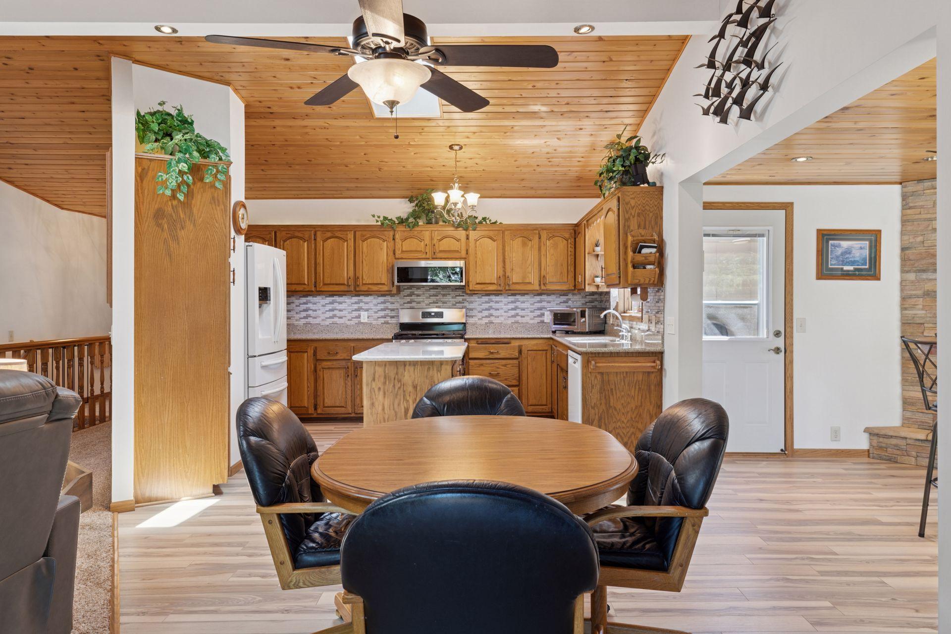 11027 Xylon Avenue N