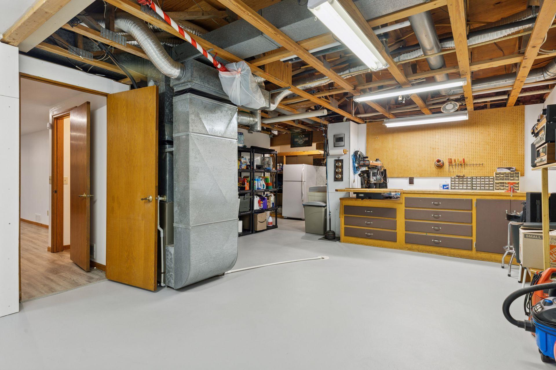 11027 Xylon Avenue N