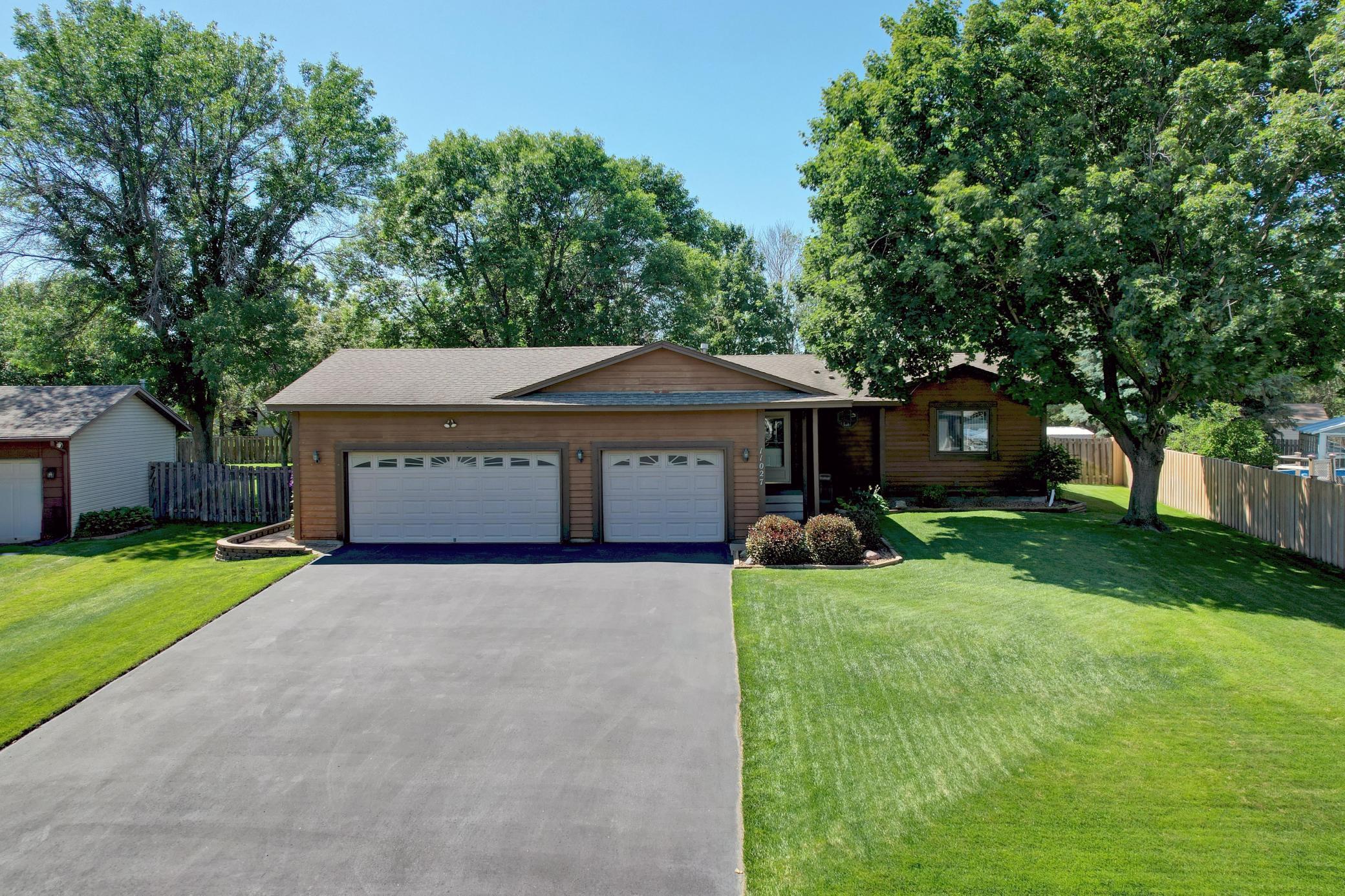 11027 Xylon Avenue N