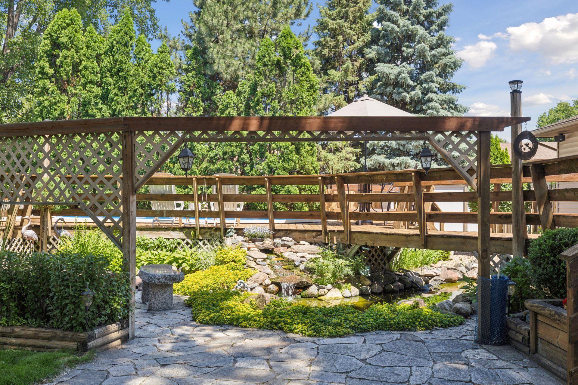 11027 Xylon Avenue N